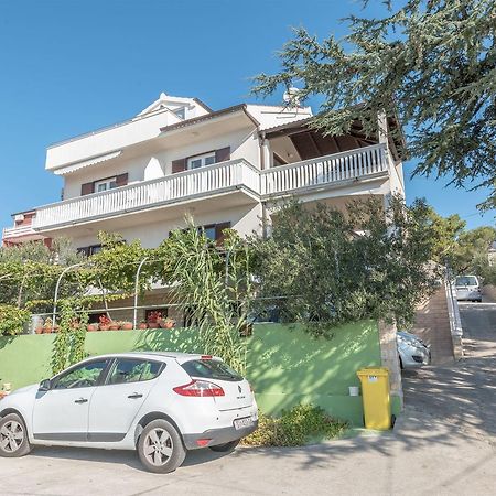 Apartments Snjezana Тисно Екстер'єр фото