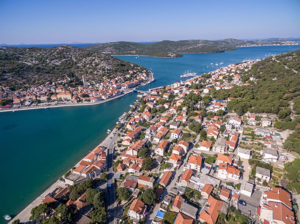 Apartments Snjezana Тисно Екстер'єр фото